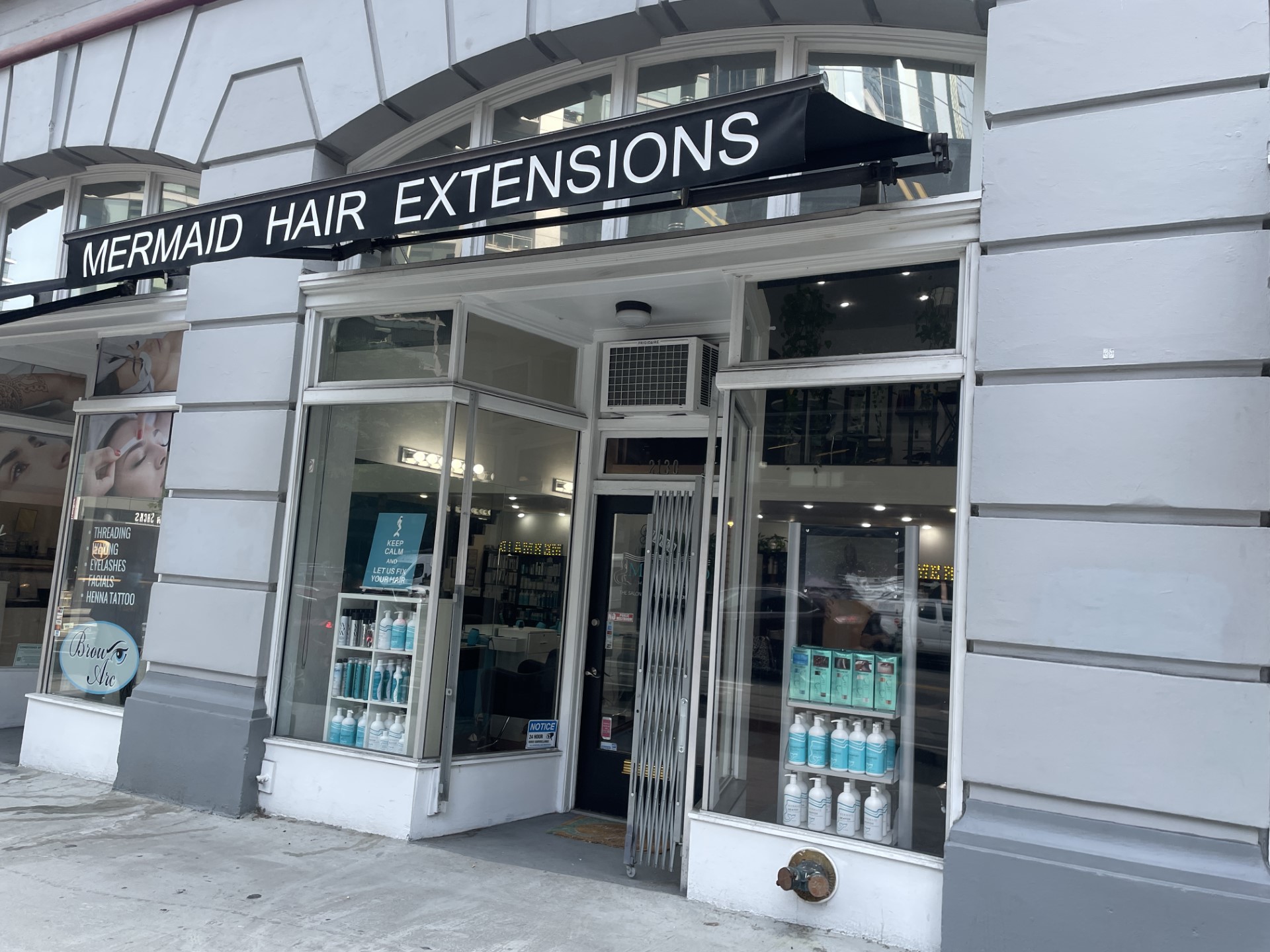 Seattle Location -picture of outside